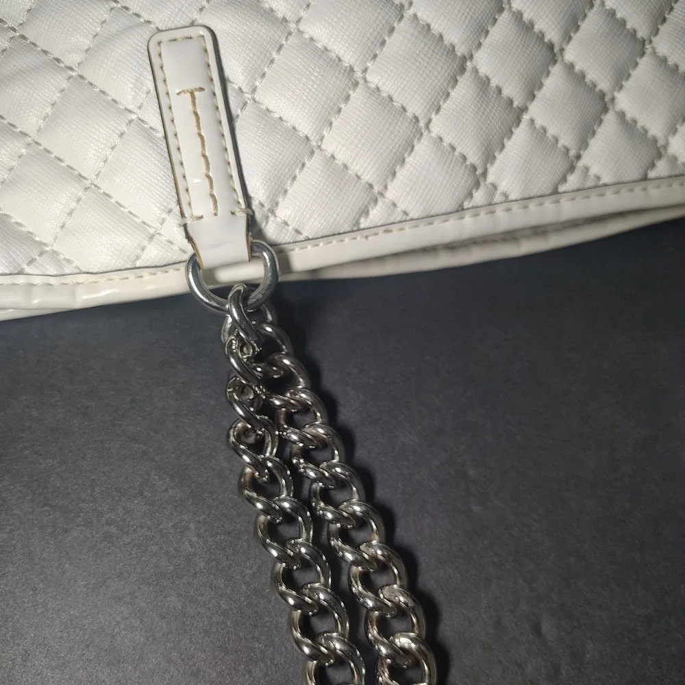 Vintage 2008 Coach 80H2A White Quilted Tote Women's Purse Bag Chain Restored